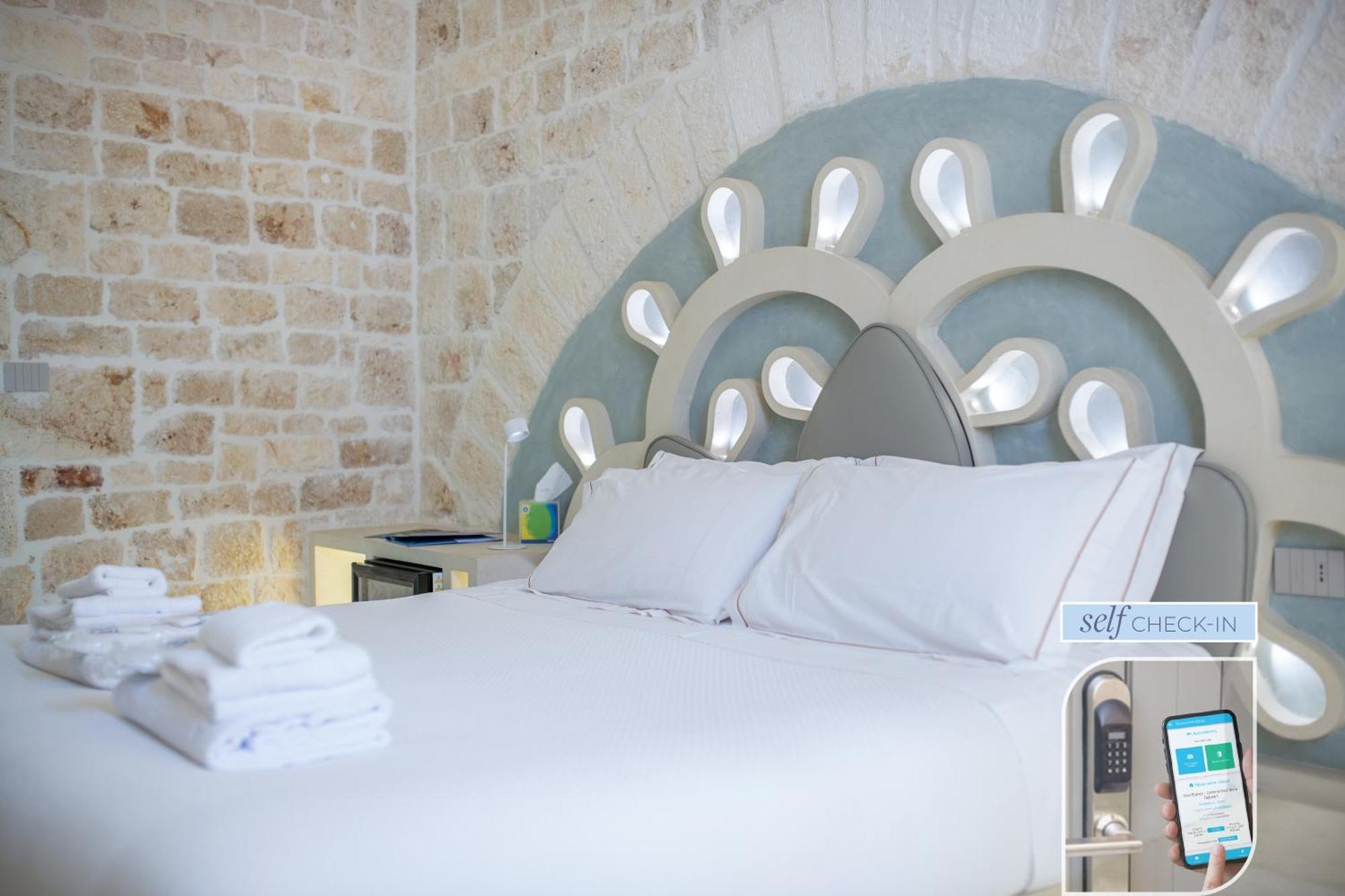 Vico Bianco Raro Smart Rooms Collection Ostuni Buitenkant foto