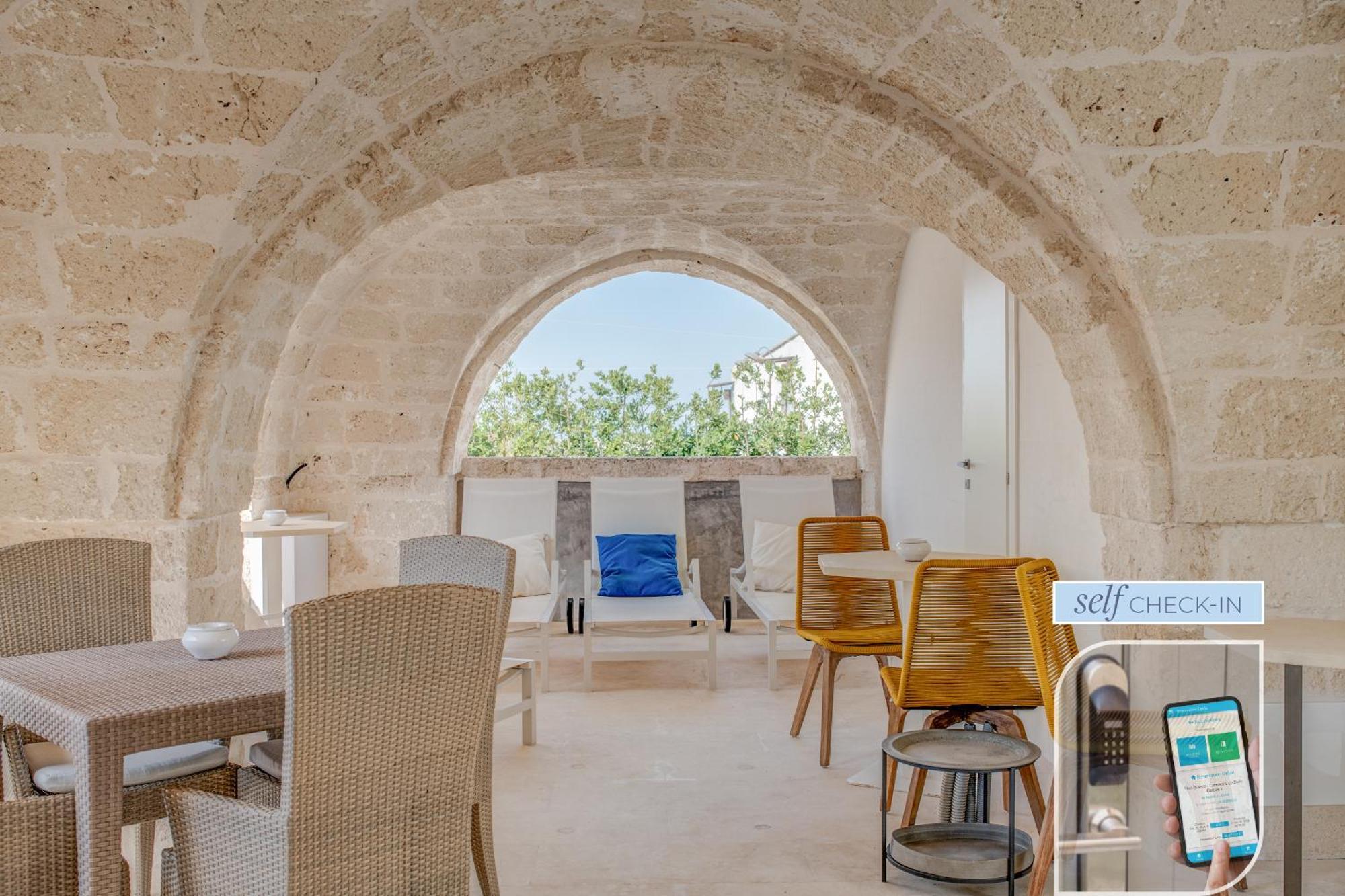 Vico Bianco Raro Smart Rooms Collection Ostuni Buitenkant foto